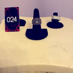 Wow this ring is elegant. Seven layers with bling bling and more bling.